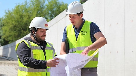 Our PERI project management team is at your side worldwide from start to finish.