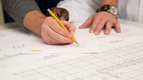 PERI Ingenieure stehen für den fachgerechten Aufbau von Sonderanwendungen zur Seite und unterstützen mit projektspezifischen Montage- und Abbundplänen. 