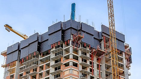 Potpunim zatvaranjem najviših spratova u izgradnji, povećana je bezbednost na radu i izbegnuti su prekidi uslovljeni lošim vremenskim prilikama.