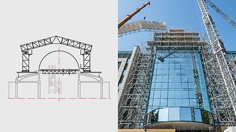 上图为玻璃穹顶的维护，派利计划在为一个玻璃穹顶进行维护时，派利设计了一个位于23米高处64米长的PERI UP平台。派利的顶棚系统保证了施工不受天气的影响。