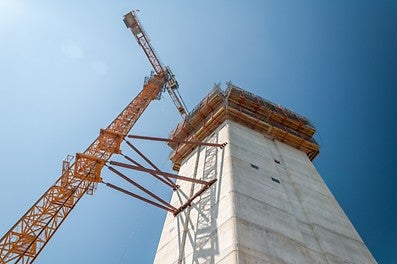 Zbog nadmorske visine, prilikom projektovanja penjajućih sistema moralo se voditi računa o značajnim udarima vetra i posebno oštrim vremenskim uslovima u zimskom periodu. 