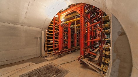 Speciální tunelová forma ze systému VARIOKIT.