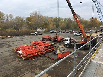 Изграждане на кесони, Терминал 2А, порт Бургас