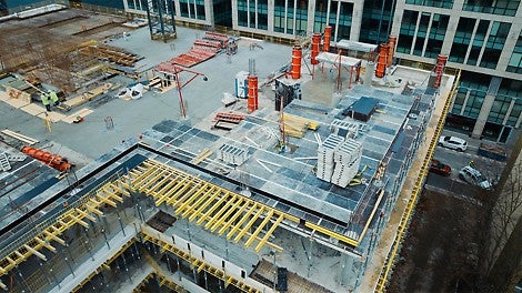 Budowa obiektu biurowego Towarowa 22 w Warszawie