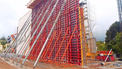 Élément d&#039;arrêt armature pour les sections de voile avec armatures continues <br/>