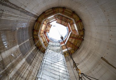 We provided temporary works systems for a 49m-deep shaft along with a connection tunnel that will collect spillage and transfer it to the main underground tunnel.