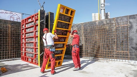 铝合金TRIO模块能够不依赖吊车进行施工，通过黄色的粉末喷漆区别于普通的TRIO模板。