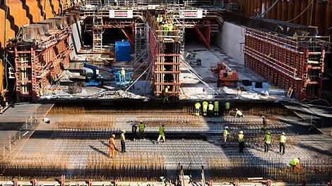 Marieholmstunneln byggs som en 300 meter lång sänktunnel ansluten till 100 meter långa cut-and-cover-tunnlar