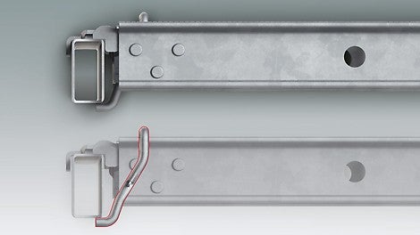 The integrated protection against lifting in the scaffold decking in detail: the integrated clamp engages the rectangular ledger and thus secures the position of the decking. PERI UP decks are also secured against lifting after installation without requiring any additional components.