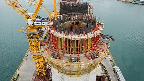 Two different PERI Climbing Systems enabled fast, safe and efficient construction of the unique pylon design: SCS and ACS.