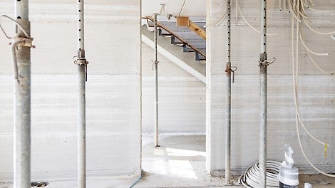 During the construction of the third house, evoZero® from Heidelberg Materials was used for the first time in Germany as a binding agent – the world’s first net-zero cement based on carbon capture and storage.<br/>(Photo: PERI 3D Construction)