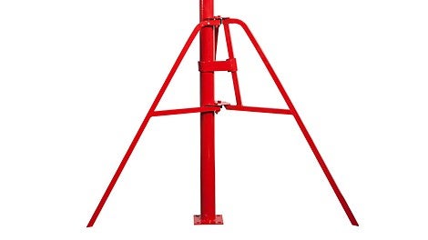 Тренога обеспечивает устойчивость стойки в момент монтажа опалубки. Она производится из металлической трубы квадратного сечения. Для защиты от коррозии и длительного срока эксплуатации тренога имеет порошковое покрытие. Удобная и лёгкая конструкция треноги обладает большим преимуществом — её можно устанавливать в углу помещения близко к стенам.