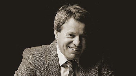 &lt;p&gt;Artur Schw&amp;ouml;rer funda la empresa PERI con su esposa Christl. El objetivo de la empresa es racionalizar la construcci&amp;oacute;n en hormig&amp;oacute;n. Los trabajos de construcci&amp;oacute;n deben ser m&amp;aacute;s sencillos, r&amp;aacute;pidos y seguros. Se construye la primera nave de producci&amp;oacute;n en Wei&amp;szlig;enhorn.&lt;/p&gt;<br/>