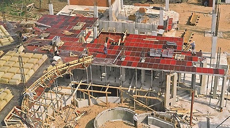 &lt;p&gt;1980. godine aluminijska stropna oplata MODUL predstavlja novu prekretnicu u industriji oplate.&lt;/p&gt;<br/>