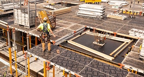 SKYDECK platform ensures safe working conditions at the slab edges, requiring no safety scaffold in the story below. The platform is designed for a permissible load of 150kg/m2.