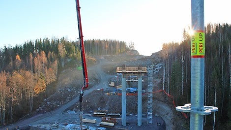 Pilarit työn alla lokakuussa 2018.