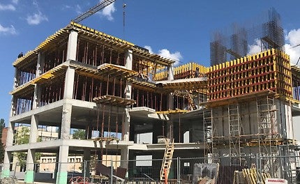 Изграждане на производствена база с представителен магазин MONNI 