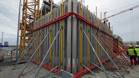 VARIO forme med MPB-24 alu-dragere (grå) og GT 24 trædragere (gule). 