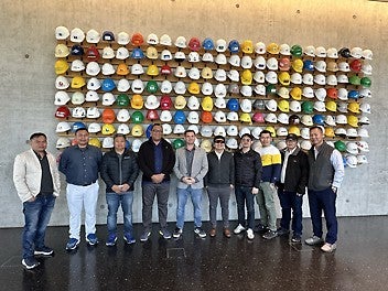 PERI Thailand team and Thai entrepreneurs at PERI headquarter