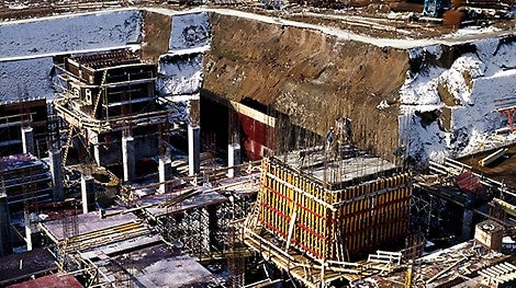 &lt;p&gt;In Ulm entsteht bis 1980 das Bundeswehrkrankenhaus. Die zu der Zeit gr&amp;ouml;&amp;szlig;te Baugrube S&amp;uuml;ddeutschlands erm&amp;ouml;glicht den Bau eines Schutzbunkers f&amp;uuml;r bis zu 2000 Menschen.&lt;/p&gt;<br/>