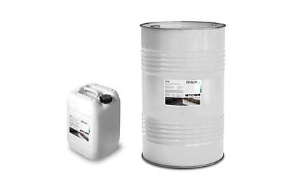 Develop EMU ist eine gebrauchsfertige Emulsion auf Basis von Mineralöl und Pflanzenöl. Das Betontrennmittel ist frei von Lösemitteln, Wachs und Silikonen. Es ist biologisch schnell abbaubar und erreicht gemäß DGNB-System für Baustellen die Qualitätsstufe Platin.