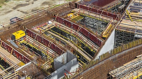 Pri projekte bola zrealizovaná betonáž železobetónových stropov s plochou 19 000 m² a stien s plochou 26 500 m², z ktorých 16 500 m² povrchu betónu spĺňalo požiadavku na najvyššiu kvalitu pohľadového betónu. 