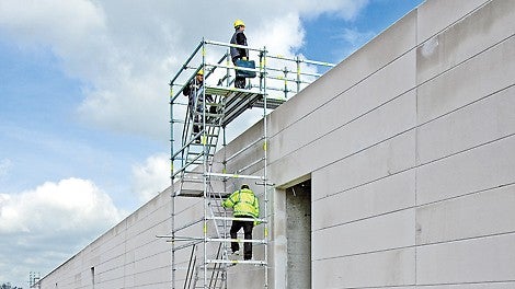 Different types of access can be implemented with PERI UP during shell construction. With staircases in the same or the alternating direction, finely adapted floors in grid dimensions of 25 cm to 75 cm for the step widths, stair towers are also possible for complex geometries. 