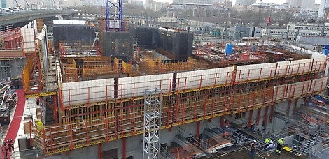 Premiers hissages de DUO-1, le noyau atteint le niveau du Boulevard Périphérique