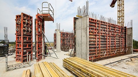 Airport City Gdańsk Zespół budynków biurowo - usługowych z niezbędną infrastrukturą techniczną i drogową - etap I (budynek B I &quot;Alpha&quot;) przy ulicy Słowackiego w Gdańsku