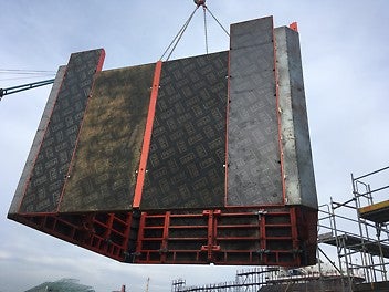 Изграждане на кесони, Терминал 2А, порт Бургас