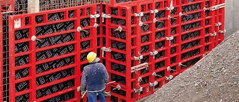 The universal wall formwork system is characterized by having few different individual components resulting in faster forming operations. The patent for the TRIO panel formwork is used for 20 years; immediately after this, imitations start to appear on the market.
