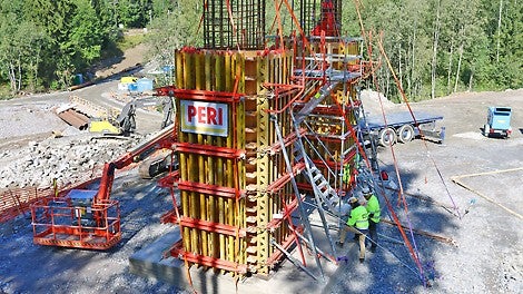 Liittopalkkisiltojen pilarit VARIO-järjestelmällä