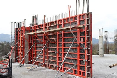 TRIO е универсален кофраж и може да бъде прилаган за жилищно и многоетажно офисно строителство и дори инфраструктурни обекти.