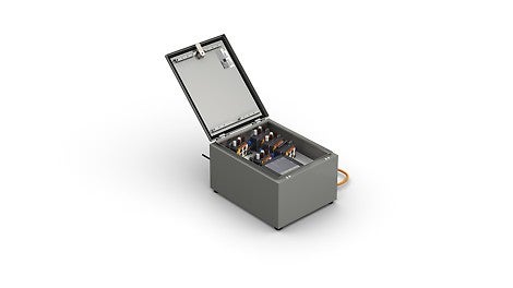 掀盖式处理器保护箱能够放置主机和几个不同的温度测量仪。