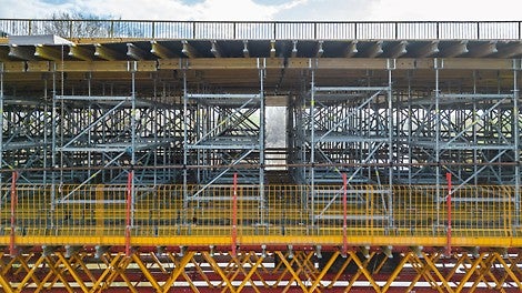 Kombinacija PERI sistemskih rešenja u realizaciji mosta preko Velike Morave.