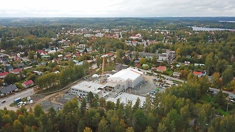 Kuvassa valmiina ensimmäinen sääsuojakokonaisuus.