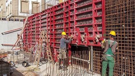 The innovative and tried-and-tested MAXIMO panel formwork has been adapted to accommodate the technology of single-sided anchoring and can be used very flexibly.<br/>