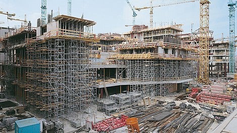 Mit nur einer Rahmengröße ist jede Einsatzhöhe ohne separate Kombinationstabellen einfach geplant und schnell disponiert.