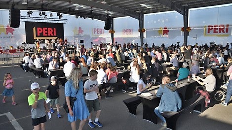 &lt;p&gt;Dne 25.5.2023 oslavili zaměstnanci a z&amp;aacute;kazn&amp;iacute;ci firmy PERI v&amp;nbsp;Jesenici u Prahy 30. v&amp;yacute;roč&amp;iacute; založen&amp;iacute; PERI v&amp;nbsp;Česk&amp;eacute; republice. Kromě mnoha atrakc&amp;iacute; pro mal&amp;eacute; i velk&amp;eacute; n&amp;aacute;v&amp;scaron;těvn&amp;iacute;ky a novinek z&amp;nbsp;veletrhu bauma nechybělo ani skvěl&amp;eacute; občerstven&amp;iacute;.&lt;/p&gt;<br/>