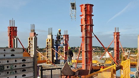 Søjler forskallet med SRS rundsøjleforme. 