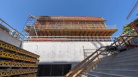 Deskowanie VARIO na budowie nowego gmachu Akademii Muzycznej w Katowicach.