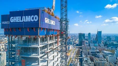 Panorama Warszawy, na pierwszym planie Warsaw Unit