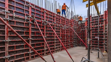 Опорные рамы SB применимы для высоты бетонирования до 8,75 м и давления свежезалитого бетона до 60 кН/кв м. 