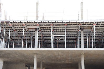 Благодарение на падащите глави е възможно ранното декофриране и по-голямата обръщаемост на платната.