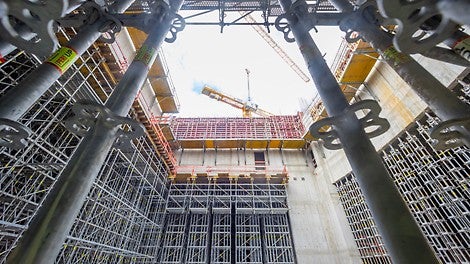 PERI Ingenieure kombinierten Schalung und Gerüst zu einer effizienten Gesamtlösung.
