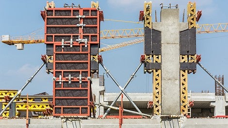 Predmontirana oplata za izradu velikog broj stubova sa 2 i 3 kratka elementa značajno je ubrzala njihovu realizaciju.