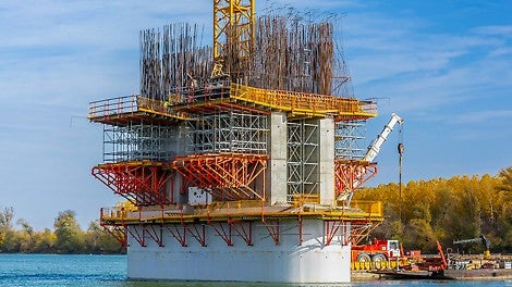 Podkonstrukcija startera sastoji se od horizontalno pozicioniranih SB ramova u kombinaciji sa Rosett tornjevima. Oplata stranica je formirana od TRIO panela.