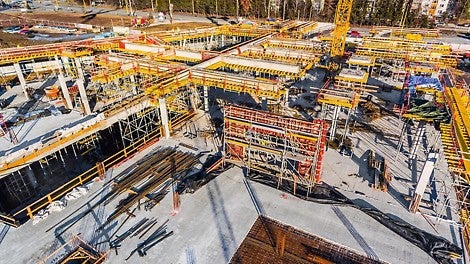 Na stavbu boli dodané systémy DOMINO, TRIO, MULTIFLEX, QUATRO, PERI UP v celkovom objeme 960 t