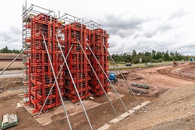 Efficient formwork and falsework for one of Scotland’s busiest roads.