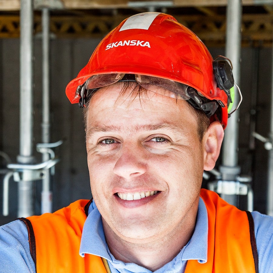 &quot;Spoločnosť PERI nám v technicky náročných uzloch poskytla nielen efektívne riešenie nasadenia debnenia, ale aj komplexné služby súvisiace s návrhmi jednotlivých sekcií. Spoluprácu so spoločnosťou PERI a jej obchodnými zástupcami hodnotím ako výbornú a vysoko profesionálnu.&quot;